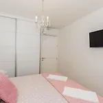 Апартаменты Petar *